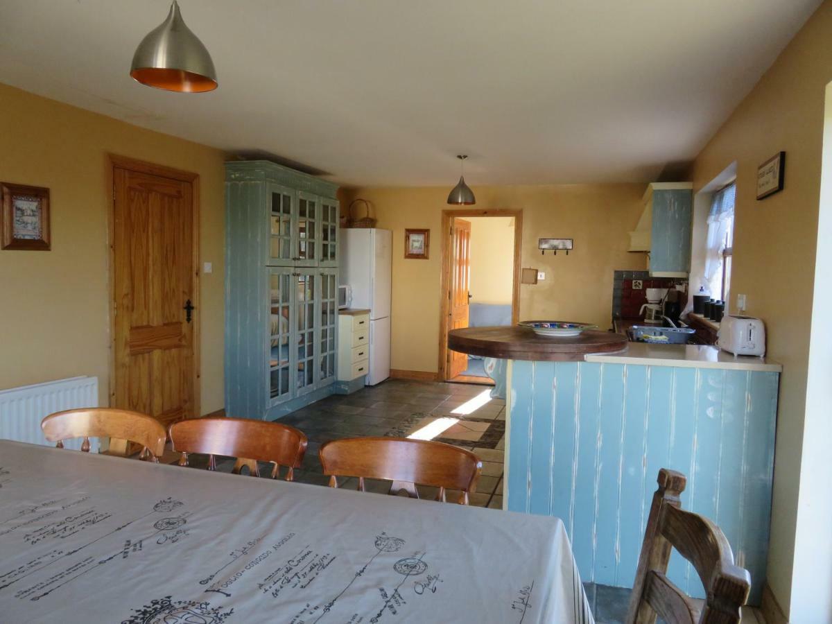 Letterfrack Mountain Farm Cottage On Farm In Village Centre Eksteriør billede